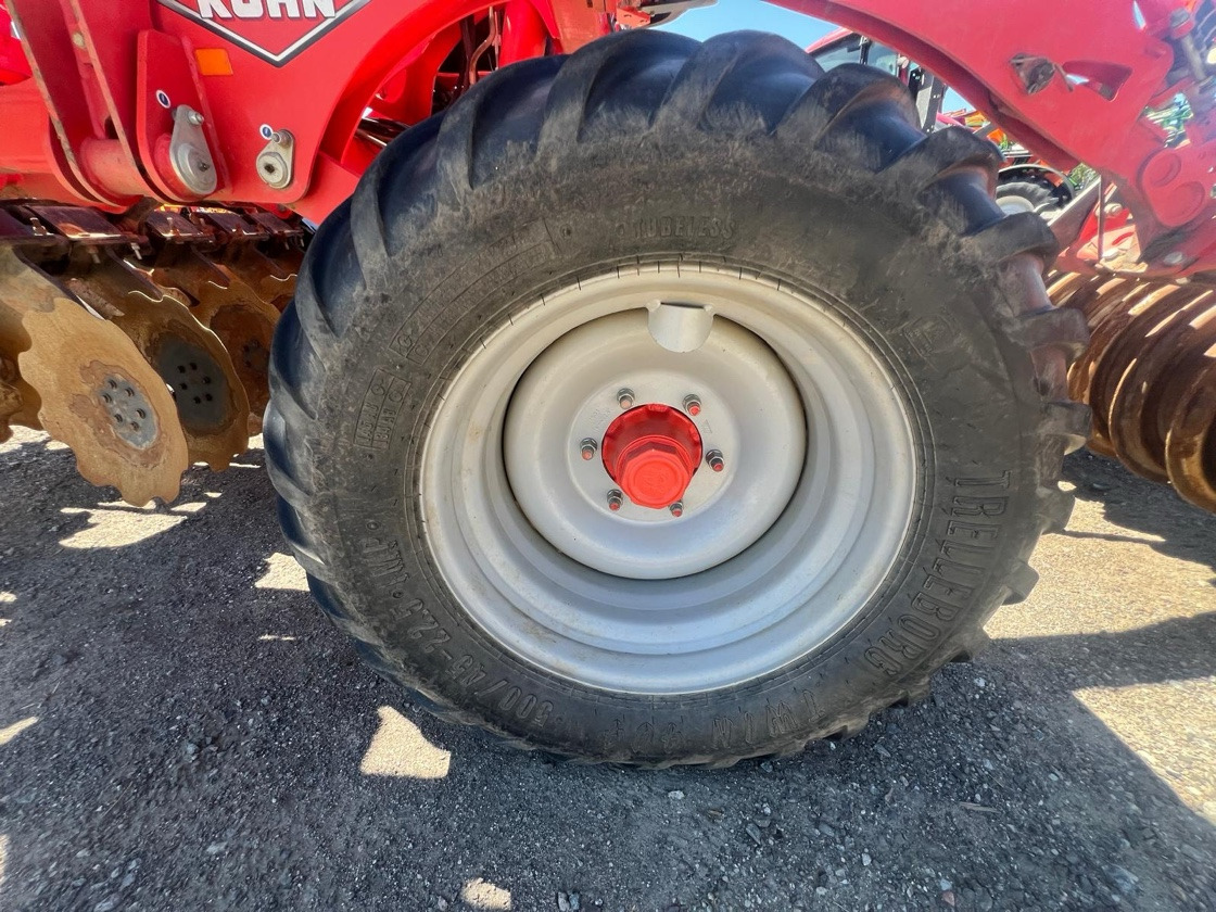Kuhn Optimer 6003 - Drljača: slika Kuhn Optimer 6003 - Drljača Kuhn Optimer 6003 - Drljača: slika Kuhn Optimer 6003 - Drljača