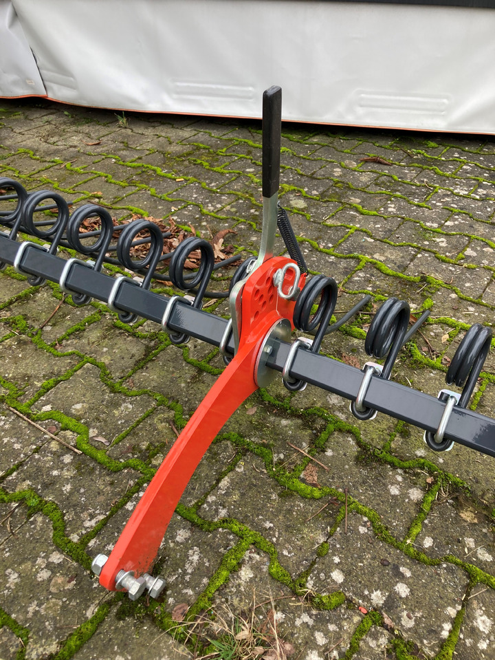 Kuhn Striegel Optimer L 300 - Kultivator: slika Kuhn Striegel Optimer L 300 - Kultivator Kuhn Striegel Optimer L 300 - Kultivator: slika Kuhn Striegel Optimer L 300 - Kultivator
