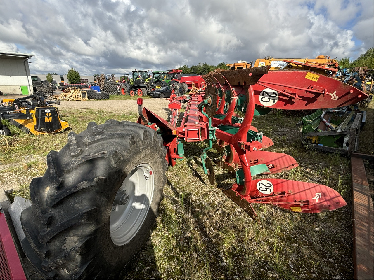 Kverneland 6300 S Variomat 7-Schar - Plug: slika Kverneland 6300 S Variomat 7-Schar - Plug Kverneland 6300 S Variomat 7-Schar - Plug: slika Kverneland 6300 S Variomat 7-Schar - Plug