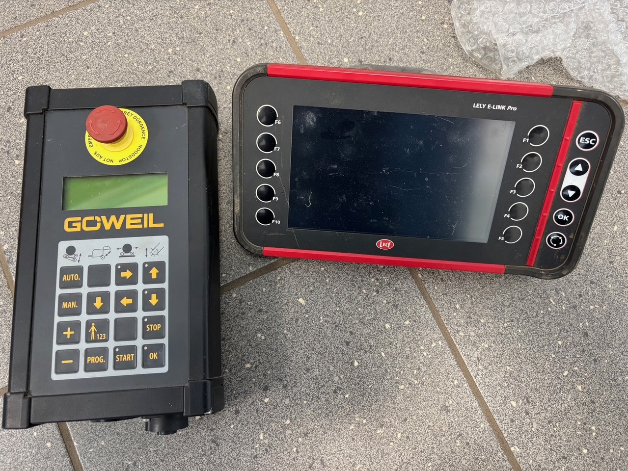 Lely RP 545 Press Wickelkombination - Oprema za prevrtanje sijena: slika Lely RP 545 Press Wickelkombination - Oprema za prevrtanje sijena Lely RP 545 Press Wickelkombination - Oprema za prevrtanje sijena: slika Lely RP 545 Press Wickelkombination - Oprema za prevrtanje sijena