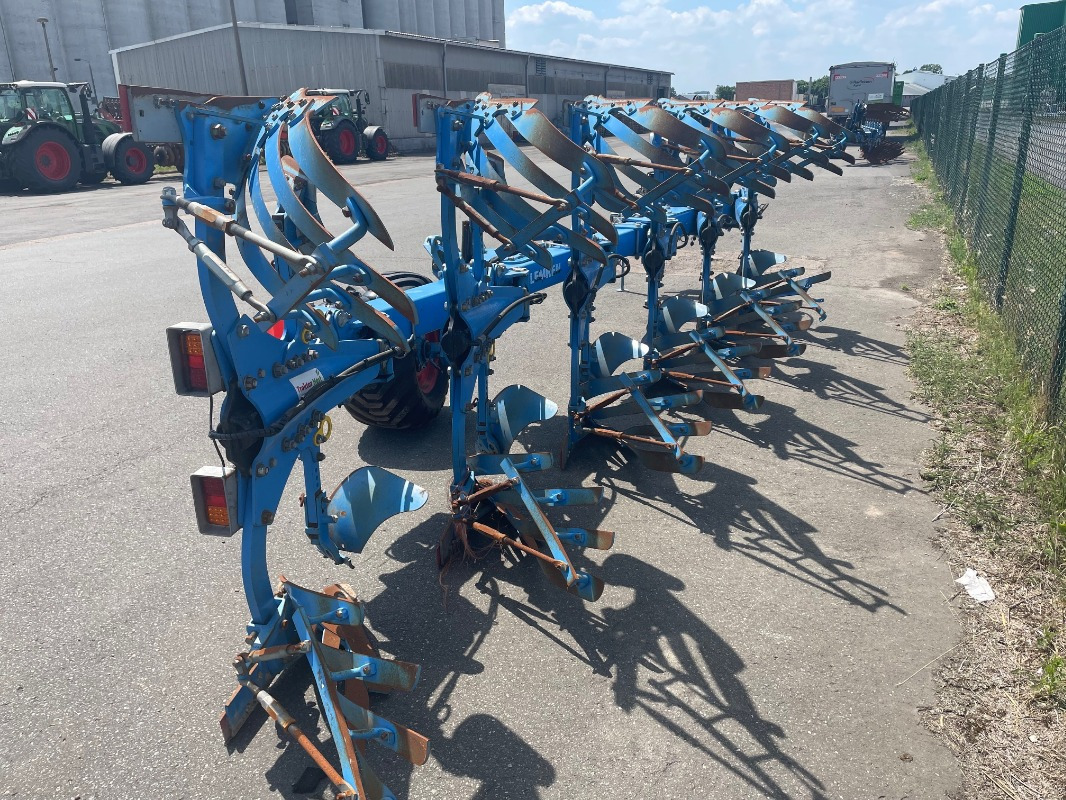 Lemken Juwel 10 - Plug: slika Lemken Juwel 10 - Plug Lemken Juwel 10 - Plug: slika Lemken Juwel 10 - Plug