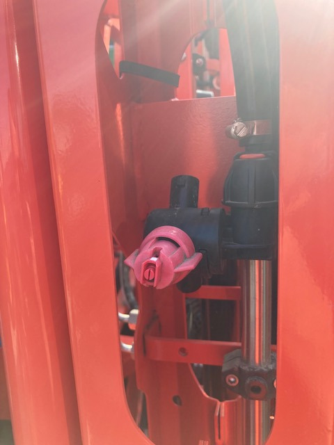 Maschio TEMPO 1201 Bravo - Prskalica za traktor: slika Maschio TEMPO 1201 Bravo - Prskalica za traktor Maschio TEMPO 1201 Bravo - Prskalica za traktor: slika Maschio TEMPO 1201 Bravo - Prskalica za traktor