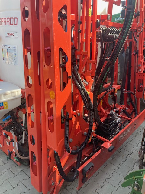 Maschio TEMPO 1201 Bravo - Prskalica za traktor: slika Maschio TEMPO 1201 Bravo - Prskalica za traktor Maschio TEMPO 1201 Bravo - Prskalica za traktor: slika Maschio TEMPO 1201 Bravo - Prskalica za traktor