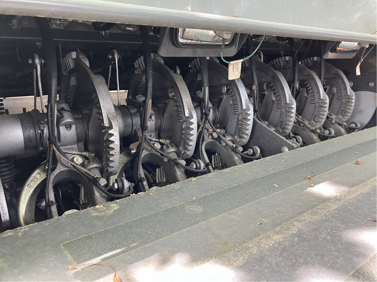 Massey Ferguson 2270 XDTC - Kvadratna balirka: slika Massey Ferguson 2270 XDTC - Kvadratna balirka Massey Ferguson 2270 XDTC - Kvadratna balirka: slika Massey Ferguson 2270 XDTC - Kvadratna balirka