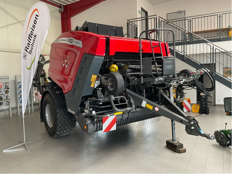 Massey Ferguson 4160 V P-W-Kombi 25 Messer - Oprema za prevrtanje sijena: slika Massey Ferguson 4160 V P-W-Kombi 25 Messer - Oprema za prevrtanje sijena Massey Ferguson 4160 V P-W-Kombi 25 Messer - Oprema za prevrtanje sijena: slika Massey Ferguson 4160 V P-W-Kombi 25 Messer - Oprema za prevrtanje sijena