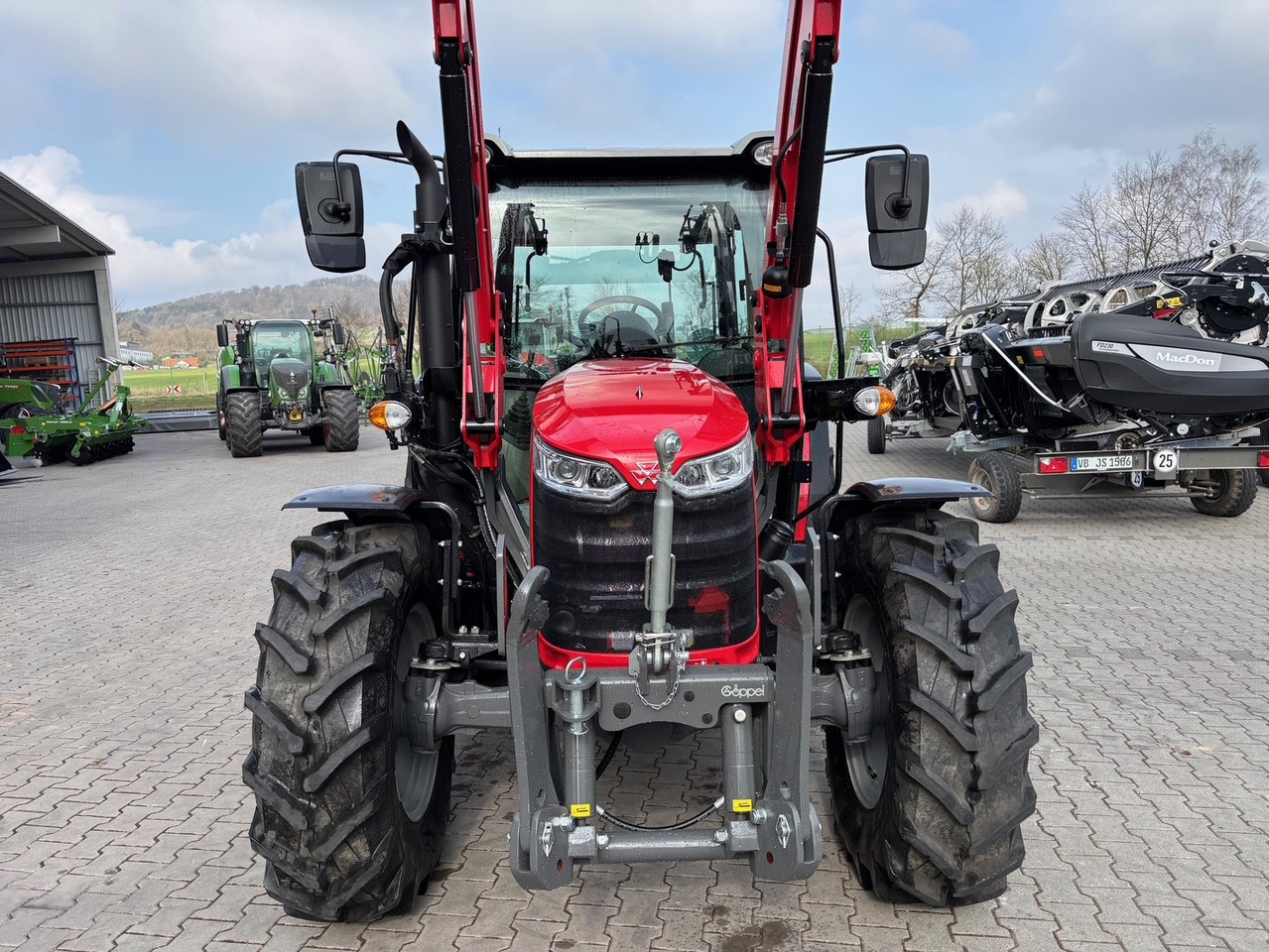 Massey Ferguson 4708M - Traktor: slika Massey Ferguson 4708M - Traktor Massey Ferguson 4708M - Traktor: slika Massey Ferguson 4708M - Traktor
