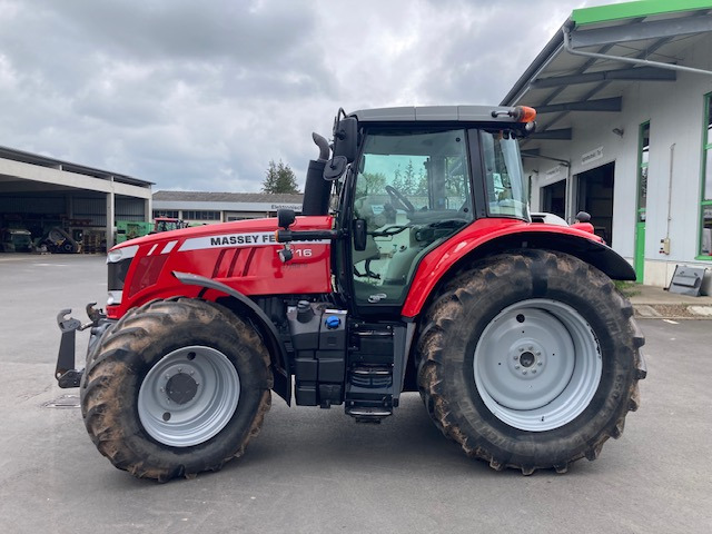 Massey Ferguson 7716 Dyna-6 - Traktor: slika Massey Ferguson 7716 Dyna-6 - Traktor Massey Ferguson 7716 Dyna-6 - Traktor: slika Massey Ferguson 7716 Dyna-6 - Traktor
