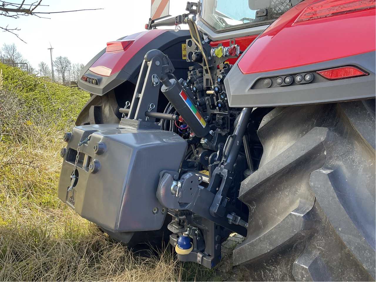 Massey Ferguson 8S.305 Dyna-VT EXCLUSIVE - Traktor: slika Massey Ferguson 8S.305 Dyna-VT EXCLUSIVE - Traktor Massey Ferguson 8S.305 Dyna-VT EXCLUSIVE - Traktor: slika Massey Ferguson 8S.305 Dyna-VT EXCLUSIVE - Traktor