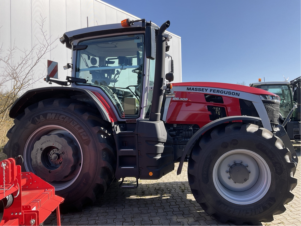 Massey Ferguson 8S.305 Dyna-VT EXCLUSIVE - Traktor: slika Massey Ferguson 8S.305 Dyna-VT EXCLUSIVE - Traktor Massey Ferguson 8S.305 Dyna-VT EXCLUSIVE - Traktor: slika Massey Ferguson 8S.305 Dyna-VT EXCLUSIVE - Traktor