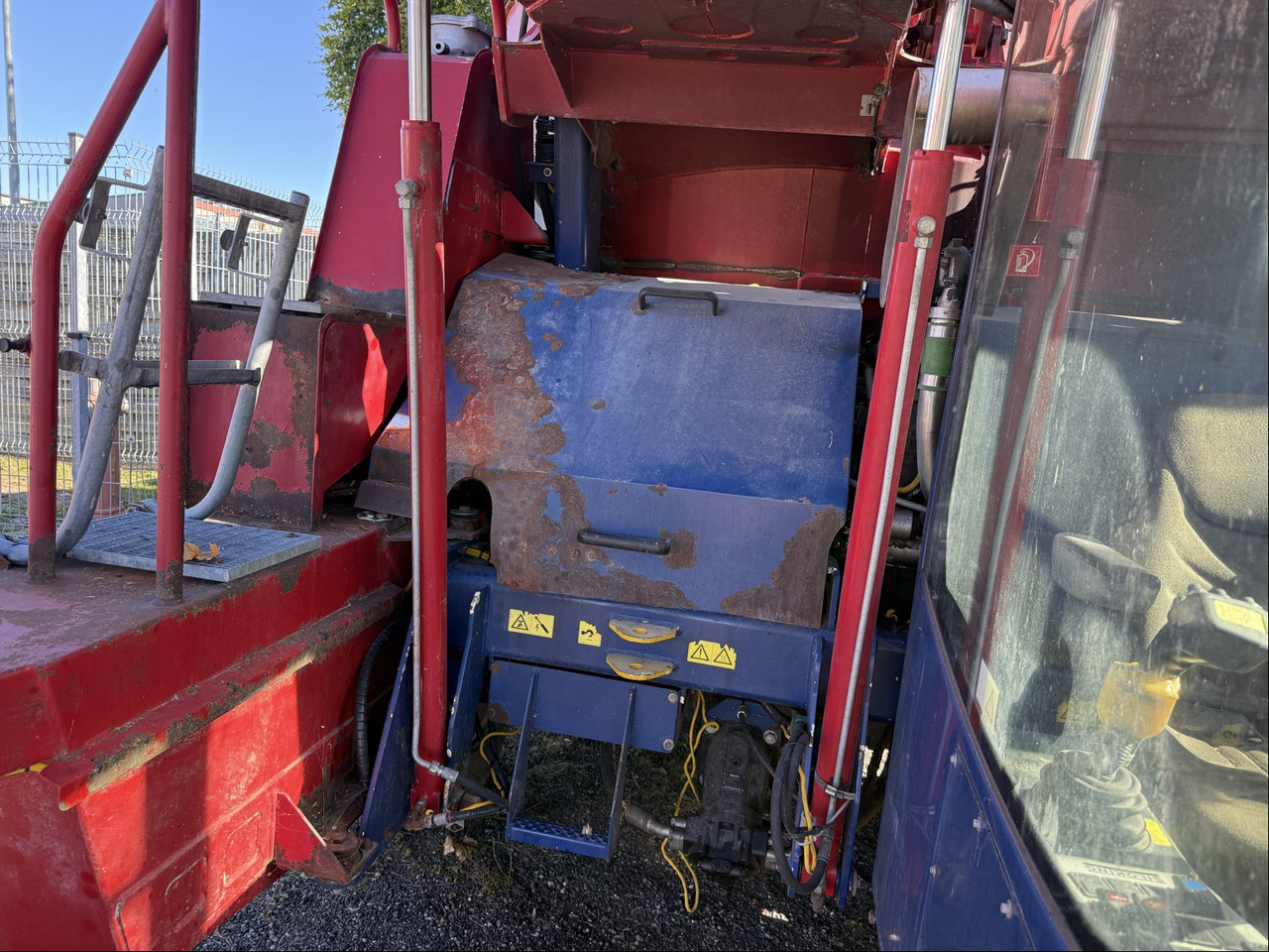 Mayer Siloking SF 13m³ - Vagon-miješalica za krmivo: slika Mayer Siloking SF 13m³ - Vagon-miješalica za krmivo Mayer Siloking SF 13m³ - Vagon-miješalica za krmivo: slika Mayer Siloking SF 13m³ - Vagon-miješalica za krmivo