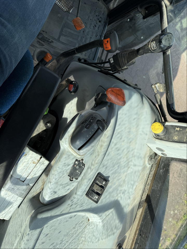 New Holland T5050 - Traktor: slika New Holland T5050 - Traktor New Holland T5050 - Traktor: slika New Holland T5050 - Traktor