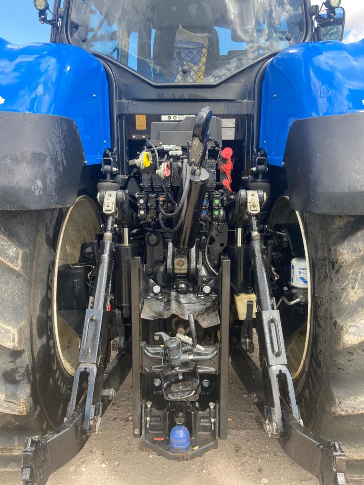 New Holland T7.290 AutoCommand - Traktor: slika New Holland T7.290 AutoCommand - Traktor New Holland T7.290 AutoCommand - Traktor: slika New Holland T7.290 AutoCommand - Traktor