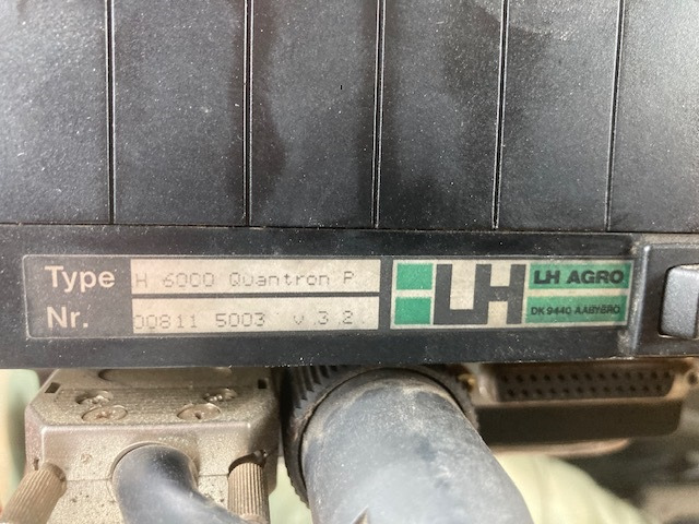 Rauch Axera H EMC - Rasipač gnojiva: slika Rauch Axera H EMC - Rasipač gnojiva Rauch Axera H EMC - Rasipač gnojiva: slika Rauch Axera H EMC - Rasipač gnojiva