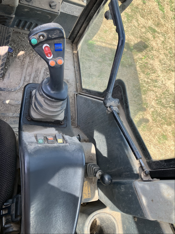 Schäffer 9660 T mit SCV-Kabine - Utovarivač: slika Schäffer 9660 T mit SCV-Kabine - Utovarivač Schäffer 9660 T mit SCV-Kabine - Utovarivač: slika Schäffer 9660 T mit SCV-Kabine - Utovarivač
