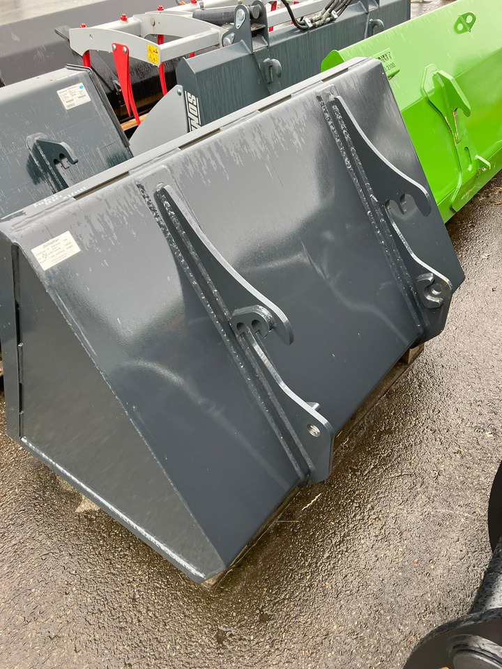 Schäffer Leichtgutschaufel 1,30 m 640 - Oprema za stoku: slika Schäffer Leichtgutschaufel 1,30 m 640 - Oprema za stoku Schäffer Leichtgutschaufel 1,30 m 640 - Oprema za stoku: slika Schäffer Leichtgutschaufel 1,30 m 640 - Oprema za stoku