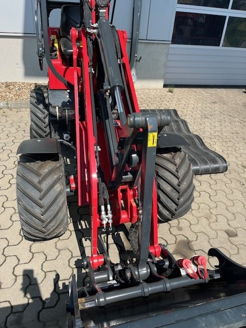 Schäffer Typ 2028-2 - Utovarivač na kotačima: slika Schäffer Typ 2028-2 - Utovarivač na kotačima Schäffer Typ 2028-2 - Utovarivač na kotačima: slika Schäffer Typ 2028-2 - Utovarivač na kotačima