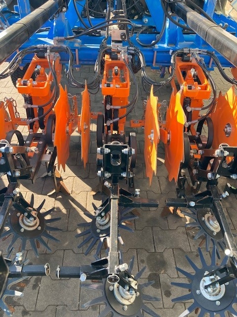 Novi Kombajn za šećernu repu Schmotzer KPP FH 12*45: slika Novi Kombajn za šećernu repu Schmotzer KPP FH 12*45 Novi Kombajn za šećernu repu Schmotzer KPP FH 12*45: slika Novi Kombajn za šećernu repu Schmotzer KPP FH 12*45