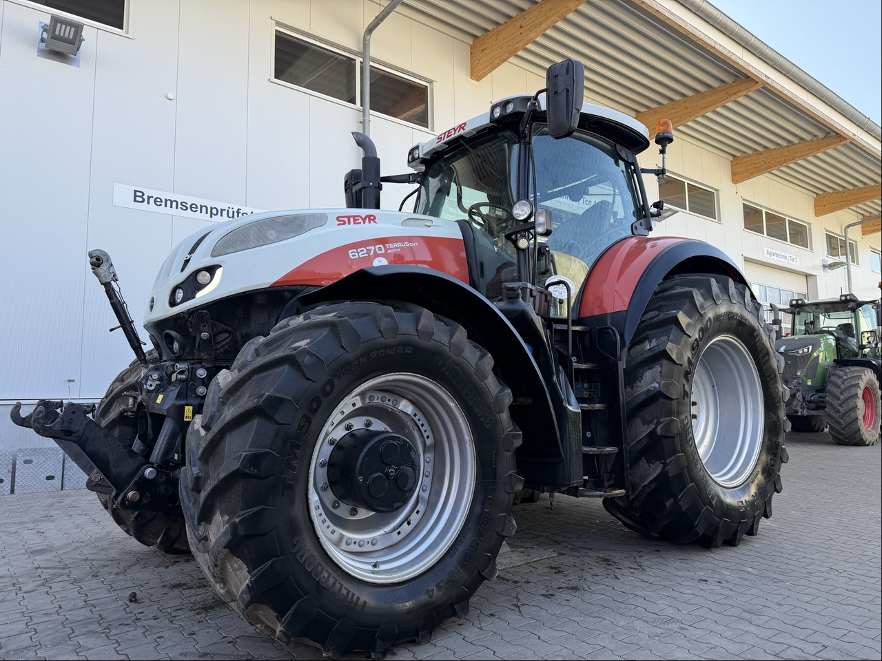 Steyr 6270 Terrus CVT - Traktor: slika Steyr 6270 Terrus CVT - Traktor Steyr 6270 Terrus CVT - Traktor: slika Steyr 6270 Terrus CVT - Traktor