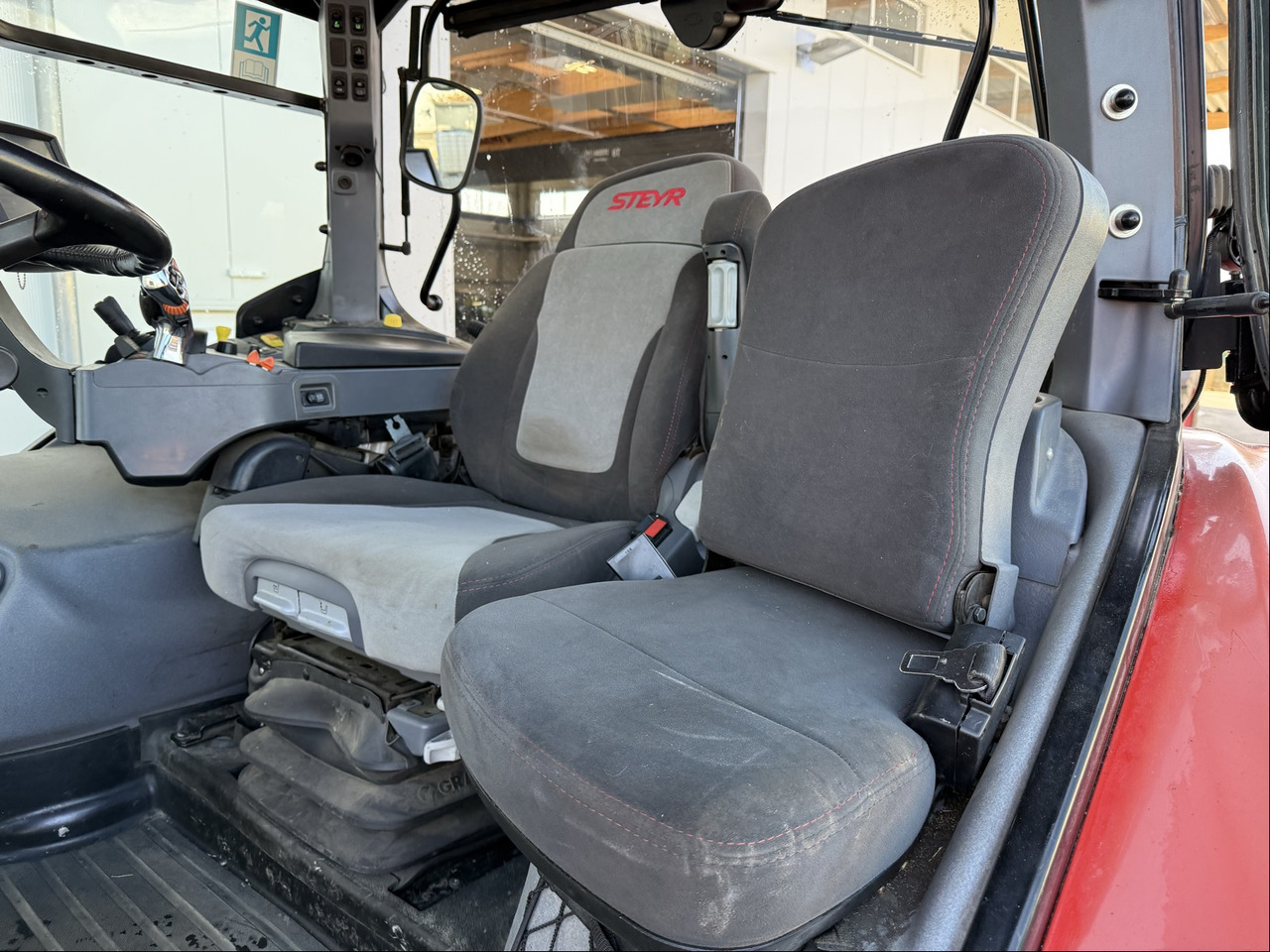 Steyr 6270 Terrus CVT - Traktor: slika Steyr 6270 Terrus CVT - Traktor Steyr 6270 Terrus CVT - Traktor: slika Steyr 6270 Terrus CVT - Traktor