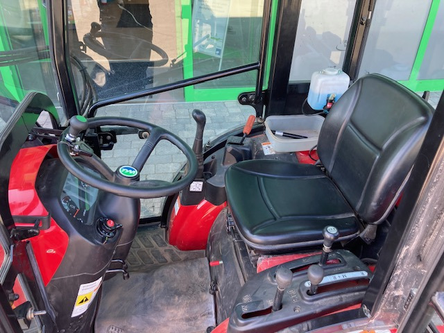 TYM T 273 HST - Traktor: slika TYM T 273 HST - Traktor TYM T 273 HST - Traktor: slika TYM T 273 HST - Traktor
