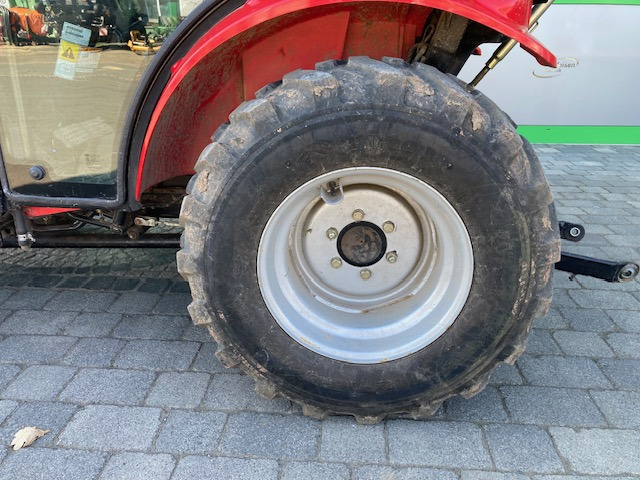 TYM T 273 HST - Traktor: slika TYM T 273 HST - Traktor TYM T 273 HST - Traktor: slika TYM T 273 HST - Traktor
