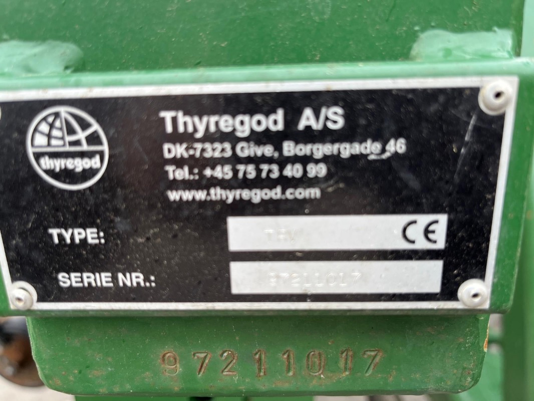 Thyregod TRV - Oprema za gnojenje: slika Thyregod TRV - Oprema za gnojenje Thyregod TRV - Oprema za gnojenje: slika Thyregod TRV - Oprema za gnojenje