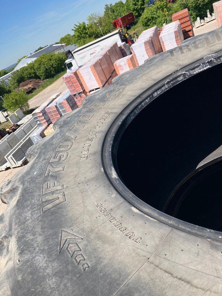 Trelleborg 750/70R44 650/60R38 - Gume i felge: slika Trelleborg 750/70R44 650/60R38 - Gume i felge Trelleborg 750/70R44 650/60R38 - Gume i felge: slika Trelleborg 750/70R44 650/60R38 - Gume i felge