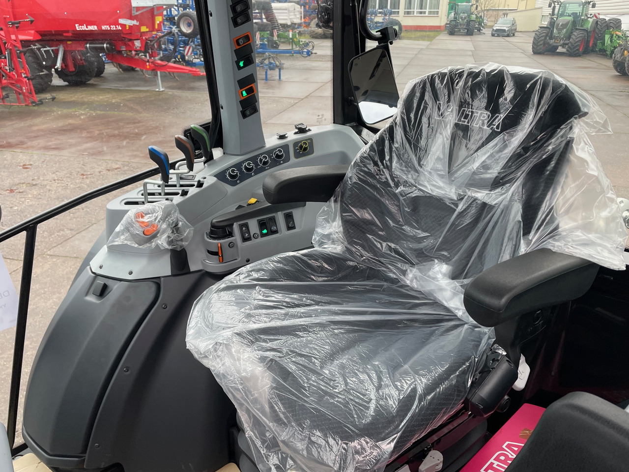 Valtra A105MH4 2B0 - Traktor: slika Valtra A105MH4 2B0 - Traktor Valtra A105MH4 2B0 - Traktor: slika Valtra A105MH4 2B0 - Traktor