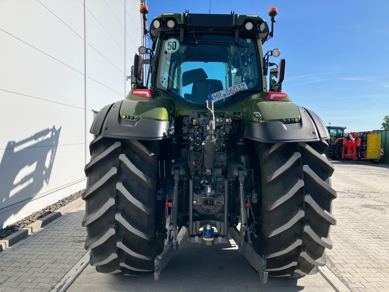 Valtra Q 285 - Traktor: slika Valtra Q 285 - Traktor Valtra Q 285 - Traktor: slika Valtra Q 285 - Traktor