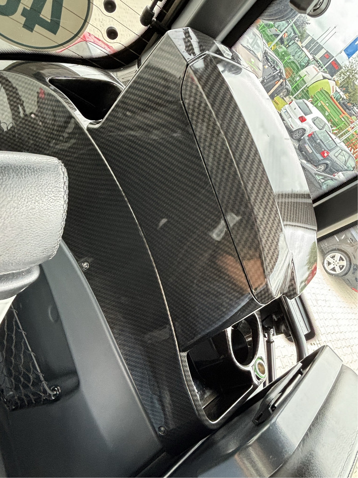 Valtra T254 Versu - Traktor: slika Valtra T254 Versu - Traktor Valtra T254 Versu - Traktor: slika Valtra T254 Versu - Traktor