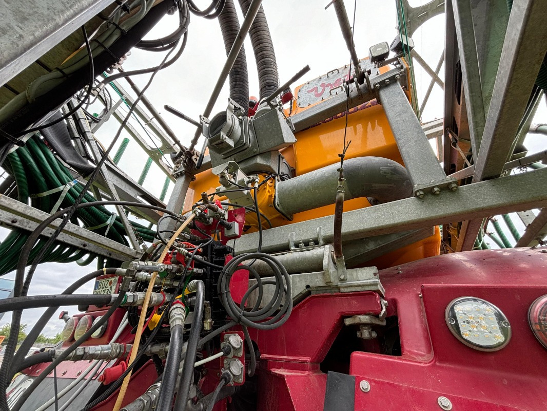 Vredo VT 7138 SWINGMAX36 Gestänge - Rasipač gnojiva: slika Vredo VT 7138 SWINGMAX36 Gestänge - Rasipač gnojiva Vredo VT 7138 SWINGMAX36 Gestänge - Rasipač gnojiva: slika Vredo VT 7138 SWINGMAX36 Gestänge - Rasipač gnojiva
