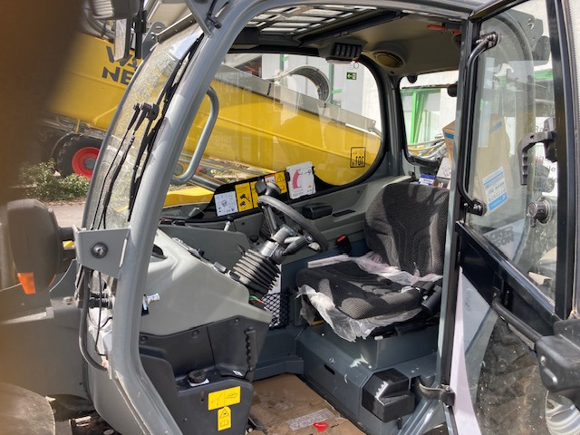 Teleskopski rukovatelj Wacker Neuson TH 522: slika Teleskopski rukovatelj Wacker Neuson TH 522