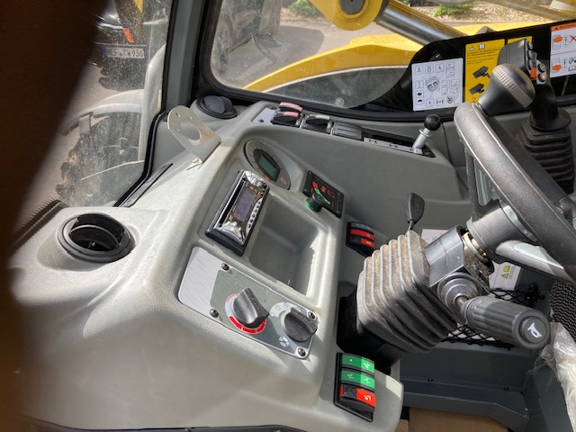 Teleskopski rukovatelj Wacker Neuson TH 522: slika Teleskopski rukovatelj Wacker Neuson TH 522