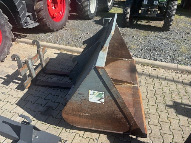 Weidemann 3070 CX80 T - Utovarivač: slika Weidemann 3070 CX80 T - Utovarivač Weidemann 3070 CX80 T - Utovarivač: slika Weidemann 3070 CX80 T - Utovarivač