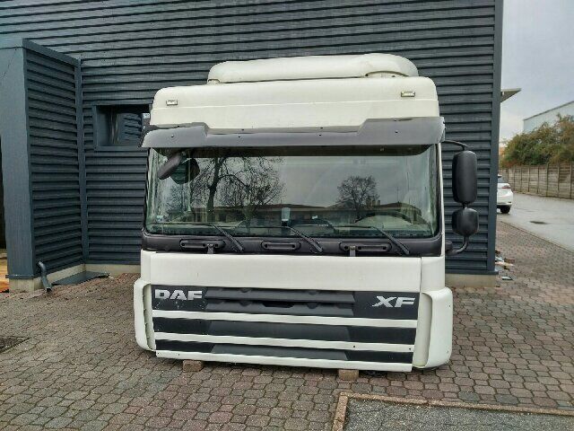 DAF XF 105 Euro 5 - Kabina i unutrašnjost za Kamion: slika DAF XF 105 Euro 5 - Kabina i unutrašnjost za Kamion DAF XF 105 Euro 5 - Kabina i unutrašnjost za Kamion: slika DAF XF 105 Euro 5 - Kabina i unutrašnjost za Kamion