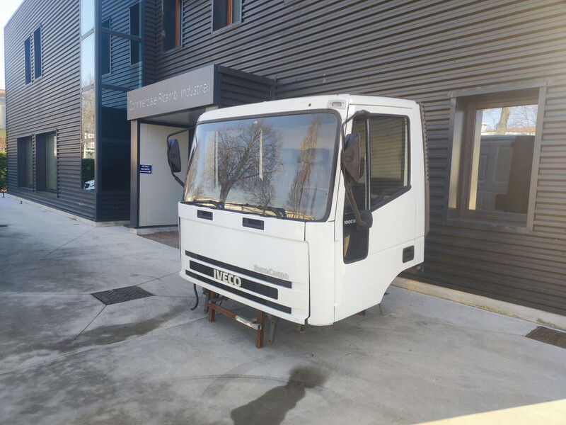 Iveco Eurocargo 1991-2002 - Kabina i unutrašnjost za Kamion: slika Iveco Eurocargo 1991-2002 - Kabina i unutrašnjost za Kamion Iveco Eurocargo 1991-2002 - Kabina i unutrašnjost za Kamion: slika Iveco Eurocargo 1991-2002 - Kabina i unutrašnjost za Kamion