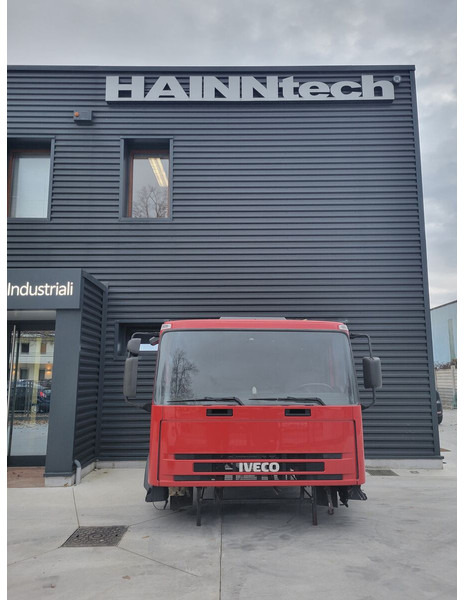 Iveco Eurotech - Kabina i unutrašnjost za Kamion: slika Iveco Eurotech - Kabina i unutrašnjost za Kamion Iveco Eurotech - Kabina i unutrašnjost za Kamion: slika Iveco Eurotech - Kabina i unutrašnjost za Kamion
