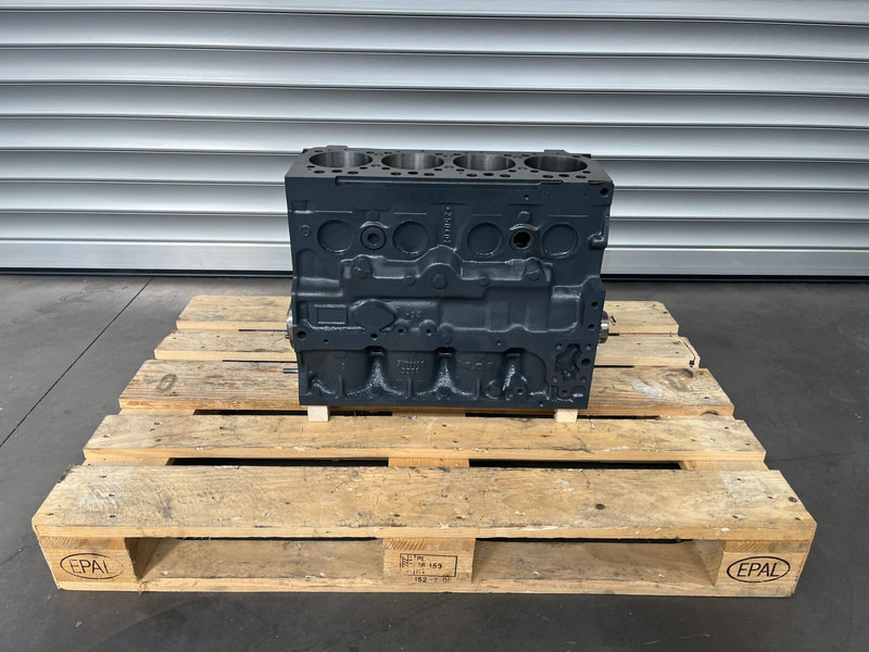 MAN Euro 4 - Blok cilindra za Kamion: slika MAN Euro 4 - Blok cilindra za Kamion MAN Euro 4 - Blok cilindra za Kamion: slika MAN Euro 4 - Blok cilindra za Kamion