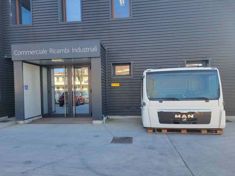 MAN TGM - Day cab - Kabina i unutrašnjost za Kamion: slika MAN TGM - Day cab - Kabina i unutrašnjost za Kamion MAN TGM - Day cab - Kabina i unutrašnjost za Kamion: slika MAN TGM - Day cab - Kabina i unutrašnjost za Kamion