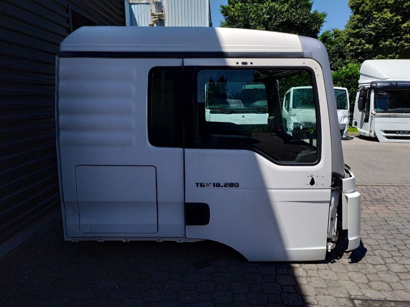 MAN TGS EURO 6 - Kabina i unutrašnjost za Kamion: slika MAN TGS EURO 6 - Kabina i unutrašnjost za Kamion MAN TGS EURO 6 - Kabina i unutrašnjost za Kamion: slika MAN TGS EURO 6 - Kabina i unutrašnjost za Kamion