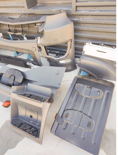 Mercedes-Benz ACTROS AROCS ANTOS MP4 EURO 5 EURO 6 - Branik za Kamion: slika Mercedes-Benz ACTROS AROCS ANTOS MP4 EURO 5 EURO 6 - Branik za Kamion Mercedes-Benz ACTROS AROCS ANTOS MP4 EURO 5 EURO 6 - Branik za Kamion: slika Mercedes-Benz ACTROS AROCS ANTOS MP4 EURO 5 EURO 6 - Branik za Kamion