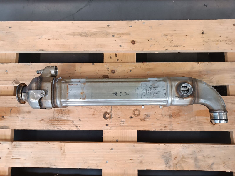 Mercedes-Benz Actros, Arocs E6 - Ispušni sustav za Kamion: slika Mercedes-Benz Actros, Arocs E6 - Ispušni sustav za Kamion Mercedes-Benz Actros, Arocs E6 - Ispušni sustav za Kamion: slika Mercedes-Benz Actros, Arocs E6 - Ispušni sustav za Kamion