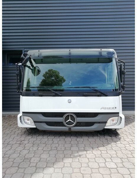 Mercedes-Benz Atego - Euro 5 - Kabina i unutrašnjost za Kamion: slika Mercedes-Benz Atego - Euro 5 - Kabina i unutrašnjost za Kamion Mercedes-Benz Atego - Euro 5 - Kabina i unutrašnjost za Kamion: slika Mercedes-Benz Atego - Euro 5 - Kabina i unutrašnjost za Kamion