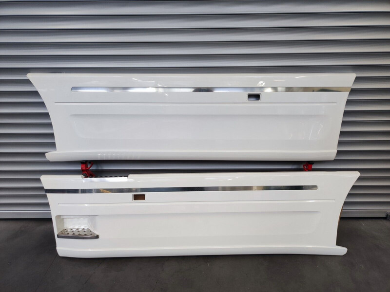 Scania FAIRINGS / CARENE wb 3700 mm - Aerodinamika/ Spojler za Kamion: slika Scania FAIRINGS / CARENE wb 3700 mm - Aerodinamika/ Spojler za Kamion Scania FAIRINGS / CARENE wb 3700 mm - Aerodinamika/ Spojler za Kamion: slika Scania FAIRINGS / CARENE wb 3700 mm - Aerodinamika/ Spojler za Kamion