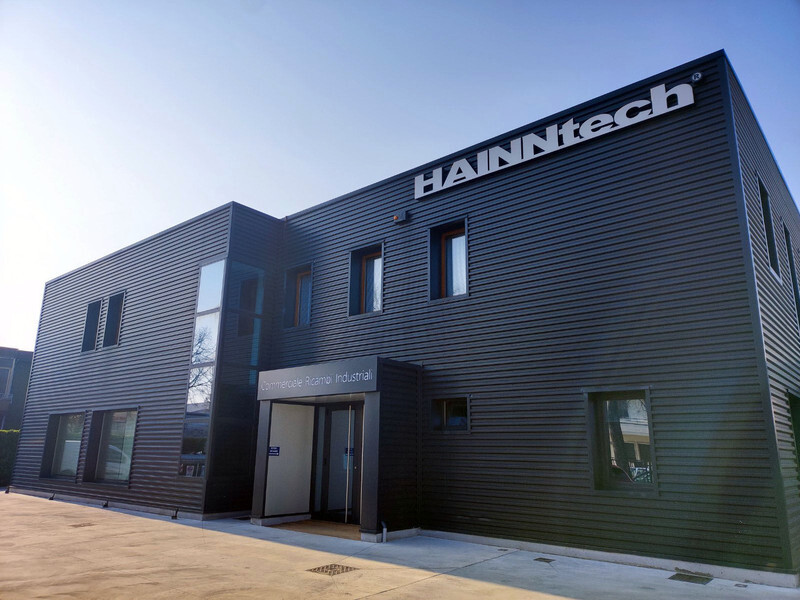 Scania R Serie Sideskirts / Fairings E3 E4 E5 E6 - Aerodinamika/ Spojler za Kamion: slika Scania R Serie Sideskirts / Fairings E3 E4 E5 E6 - Aerodinamika/ Spojler za Kamion Scania R Serie Sideskirts / Fairings E3 E4 E5 E6 - Aerodinamika/ Spojler za Kamion: slika Scania R Serie Sideskirts / Fairings E3 E4 E5 E6 - Aerodinamika/ Spojler za Kamion