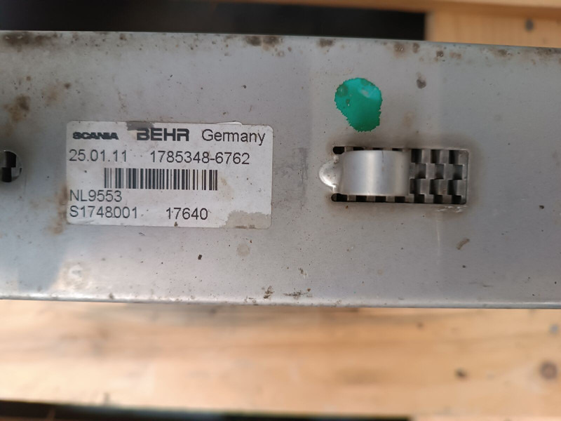 Scania R Series, G Series, P Series - Međuhladnjak za Kamion: slika Scania R Series, G Series, P Series - Međuhladnjak za Kamion Scania R Series, G Series, P Series - Međuhladnjak za Kamion: slika Scania R Series, G Series, P Series - Međuhladnjak za Kamion