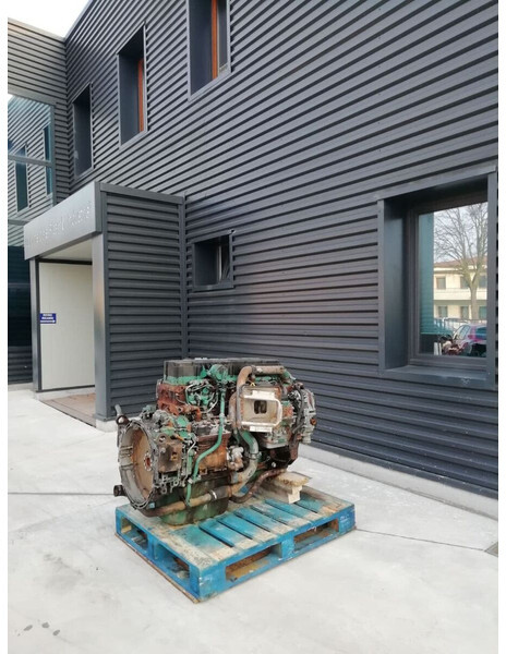 Volvo D7E EURO 5 FE FL 240 260 280 290 310 320 340 - Motor za Kamion: slika Volvo D7E EURO 5 FE FL 240 260 280 290 310 320 340 - Motor za Kamion Volvo D7E EURO 5 FE FL 240 260 280 290 310 320 340 - Motor za Kamion: slika Volvo D7E EURO 5 FE FL 240 260 280 290 310 320 340 - Motor za Kamion