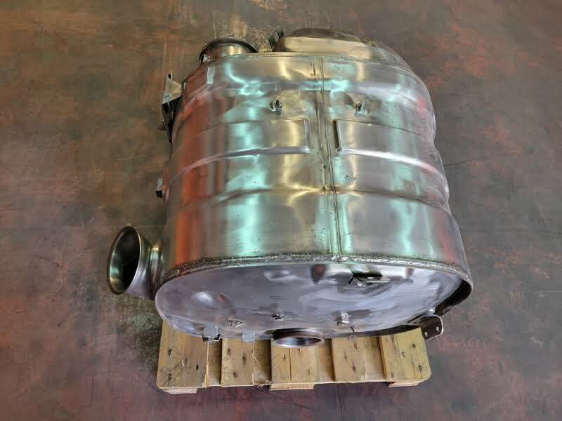Volvo Euro 6 - Katalizator za Kamion: slika Volvo Euro 6 - Katalizator za Kamion Volvo Euro 6 - Katalizator za Kamion: slika Volvo Euro 6 - Katalizator za Kamion