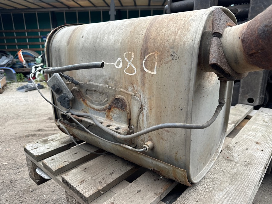 IVECO EXHAUST 504135187 - Prigušni lonac za Kamion: slika IVECO EXHAUST 504135187 - Prigušni lonac za Kamion IVECO EXHAUST 504135187 - Prigušni lonac za Kamion: slika IVECO EXHAUST 504135187 - Prigušni lonac za Kamion