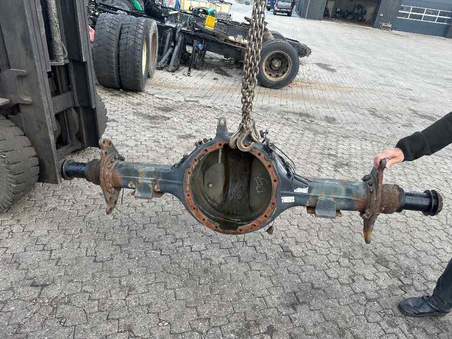 IVECO REAR AXLE 42559739 - Osovina i dijelovi za Kamion: slika IVECO REAR AXLE 42559739 - Osovina i dijelovi za Kamion IVECO REAR AXLE 42559739 - Osovina i dijelovi za Kamion: slika IVECO REAR AXLE 42559739 - Osovina i dijelovi za Kamion